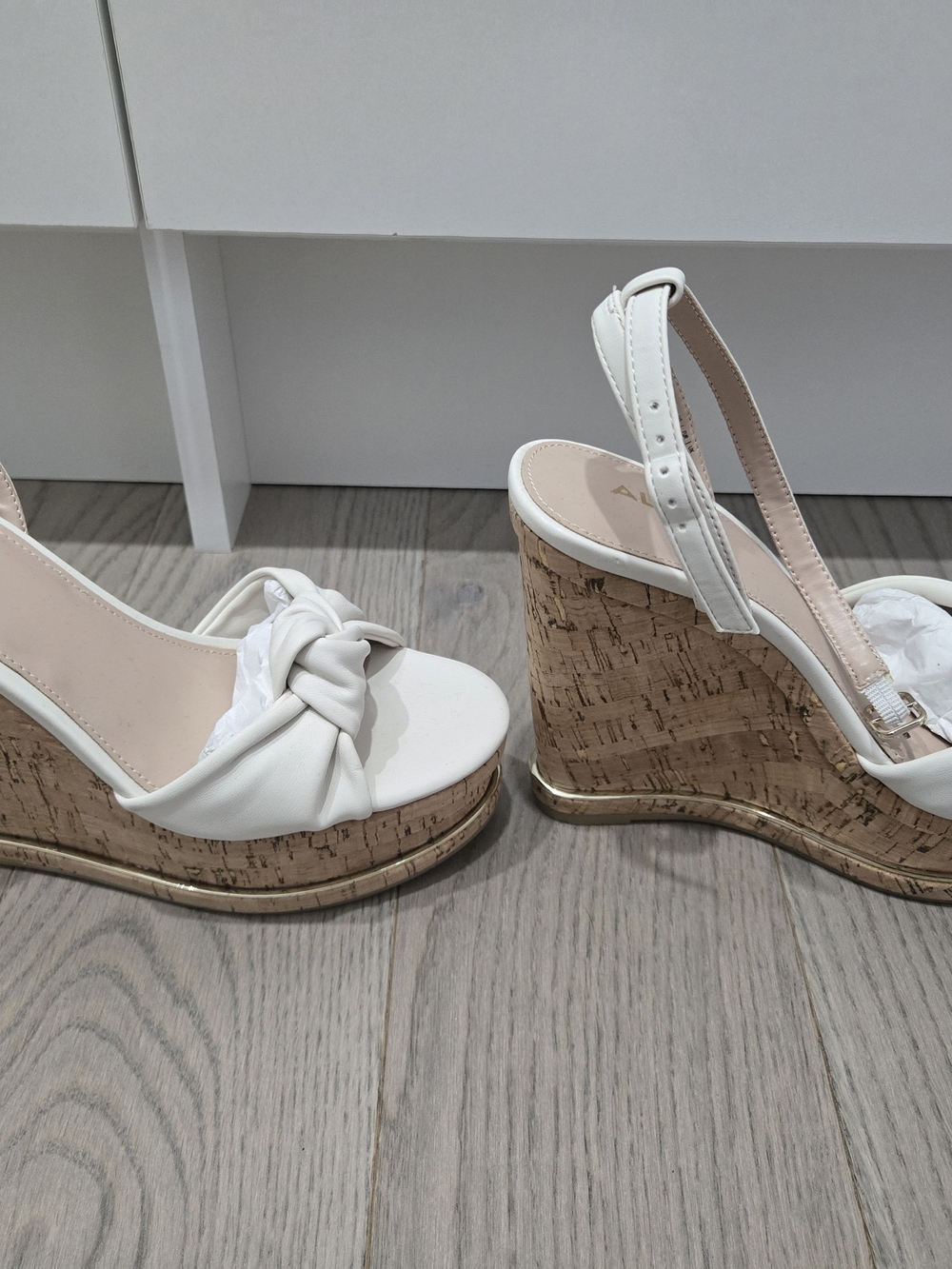 Aldo White Knot Front Slingback Heels - Picture 3 of 5